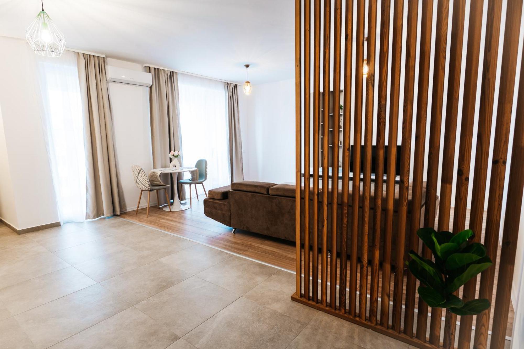 Evra Royal- Free Private Parking Apartment